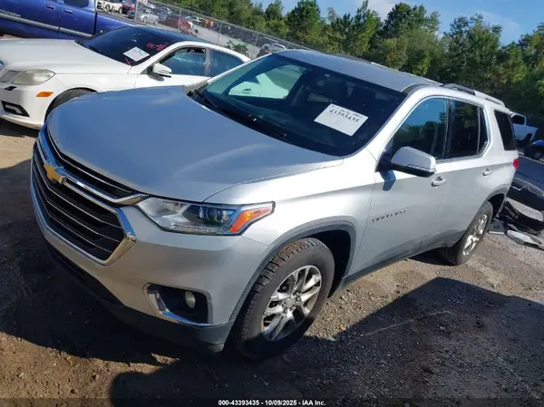 1GNERHKW6JJ185024 2018 CHEVROLET TRAVERSE - Image 2