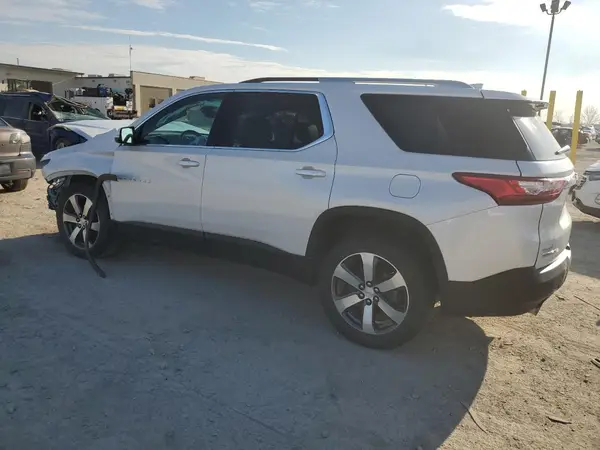 1GNERHKW6JJ186805 2018 CHEVROLET TRAVERSE - Image 2
