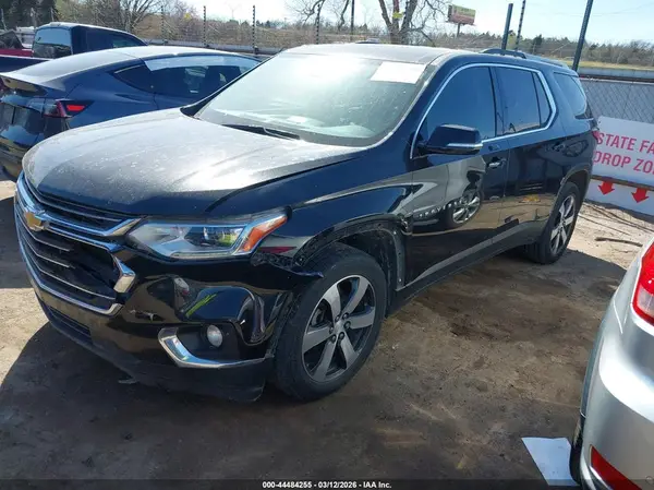 1GNERHKW6JJ221827 2018 CHEVROLET TRAVERSE - Image 2