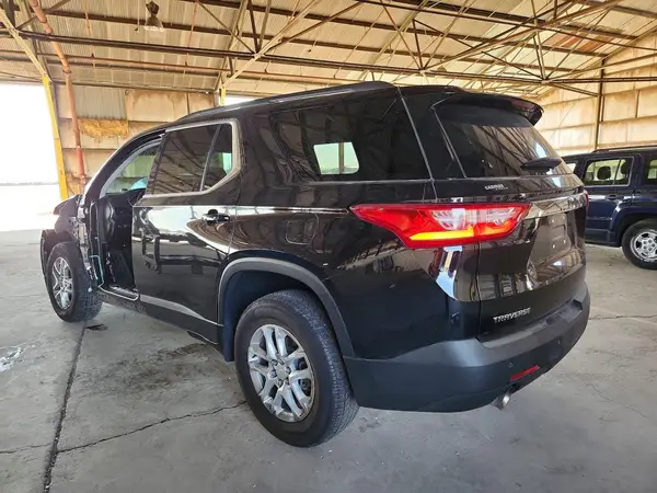 1GNERHKW6LJ258105 2020 CHEVROLET TRAVERSE - Image 2