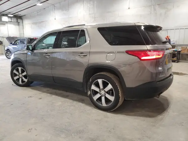 1GNERHKW7JJ109375 2018 CHEVROLET TRAVERSE - Image 2