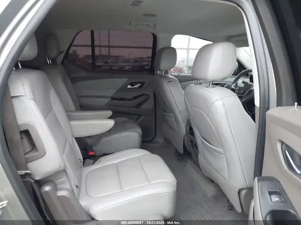 1GNERHKW7JJ182424 2018 CHEVROLET TRAVERSE - Image 8