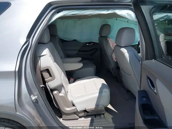 1GNERHKW7KJ222566 2019 CHEVROLET TRAVERSE - Image 8