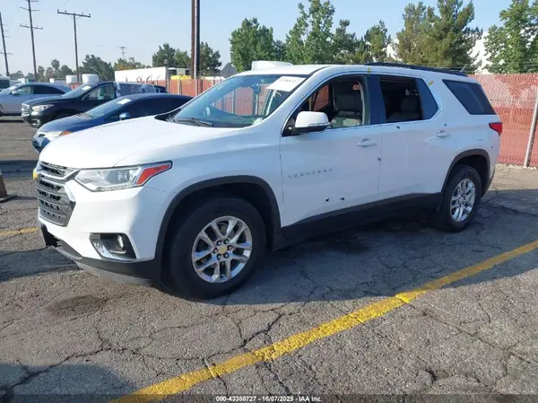 1GNERHKW7KJ242364 2019 CHEVROLET TRAVERSE - Image 2