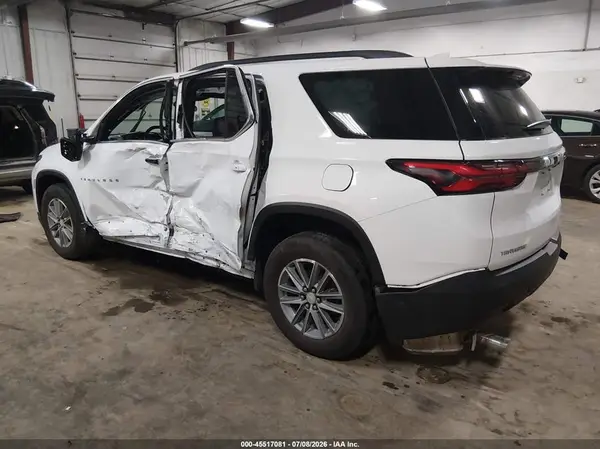 2023 CHEVROLET TRAVERSE IAAI lot 45517081 auction photo 3