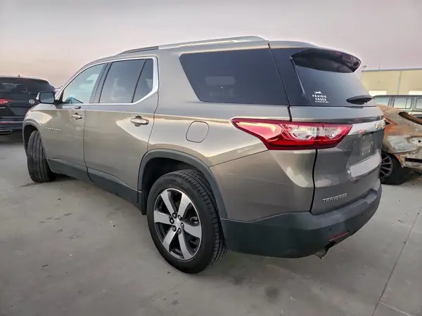 1GNERHKW8JJ127643 2018 CHEVROLET TRAVERSE - Image 2
