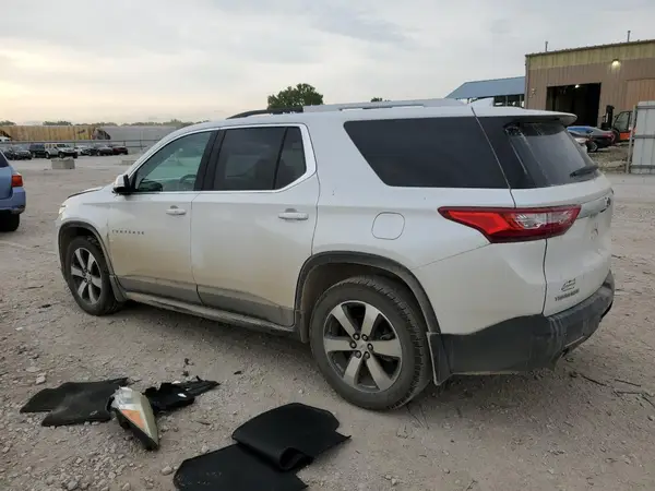 1GNERHKW8JJ137945 2018 CHEVROLET TRAVERSE - Image 2