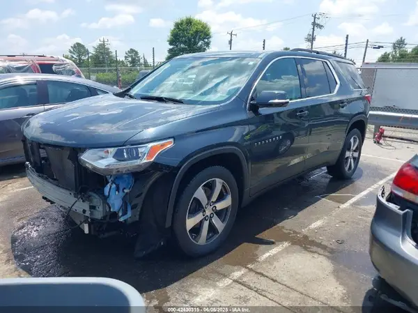 1GNERHKW8KJ205680 2019 CHEVROLET TRAVERSE - Image 2