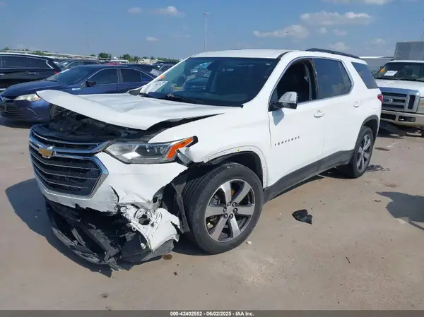 1GNERHKW8KJ243720 2019 CHEVROLET TRAVERSE - Image 2