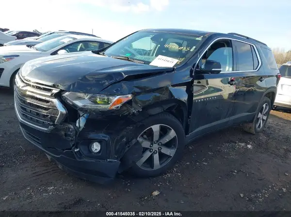 1GNERHKW8KJ245855 2019 CHEVROLET TRAVERSE - Image 2