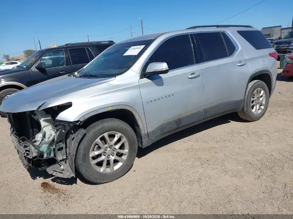 1GNERHKW8KJ273042 2019 CHEVROLET TRAVERSE - Image 2