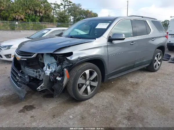 1GNERHKW8KJ298782 2019 CHEVROLET TRAVERSE - Image 2