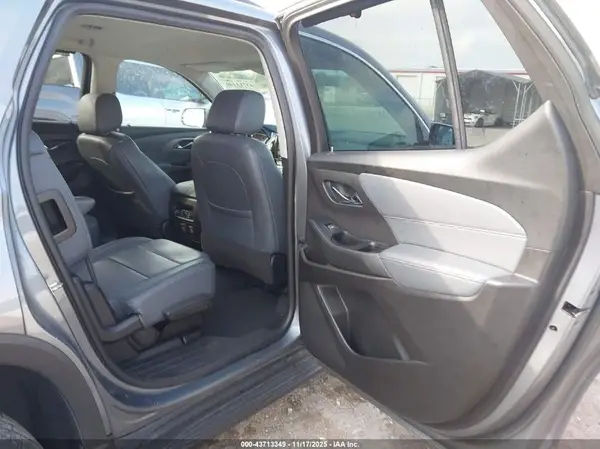 1GNERHKW8KJ298782 2019 CHEVROLET TRAVERSE - Image 8