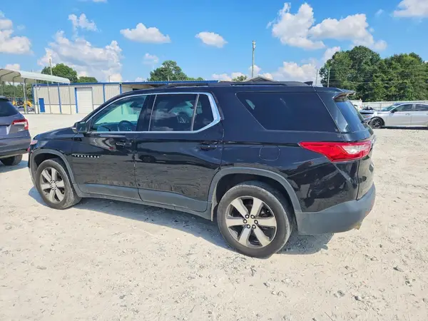 1GNERHKW8MJ155592 2021 CHEVROLET TRAVERSE - Image 2