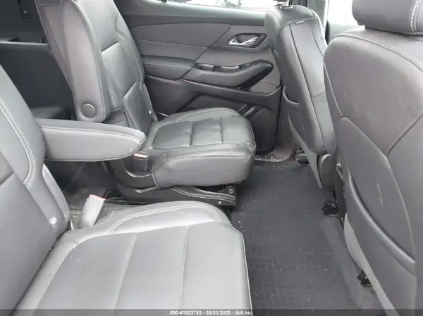 1GNERHKW8PJ137338 2023 CHEVROLET TRAVERSE - Image 8