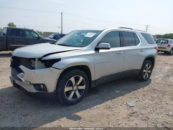 1GNERHKW9JJ238265 2018 CHEVROLET TRAVERSE - Image 2