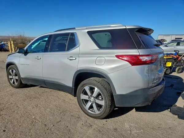 1GNERHKW9JJ261156 2018 CHEVROLET TRAVERSE - Image 2