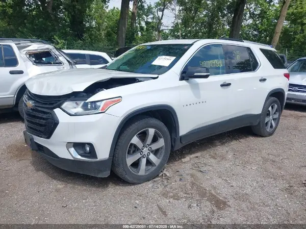 1GNERHKWXJJ216145 2018 CHEVROLET TRAVERSE - Image 2
