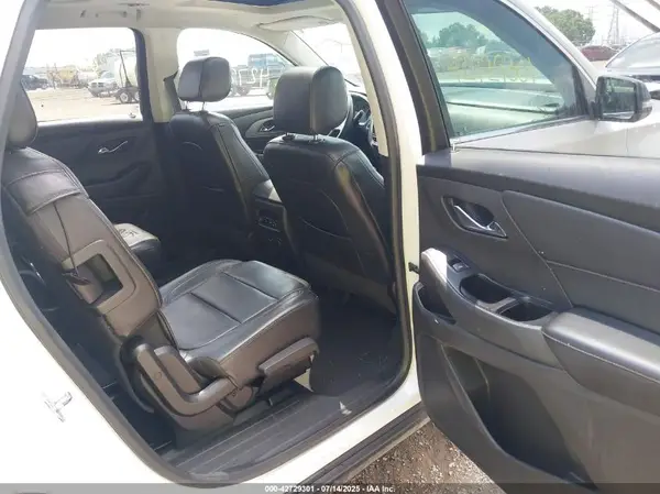 1GNERHKWXJJ216145 2018 CHEVROLET TRAVERSE - Image 8