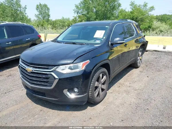 1GNERHKWXJJ259626 2018 CHEVROLET TRAVERSE - Image 2