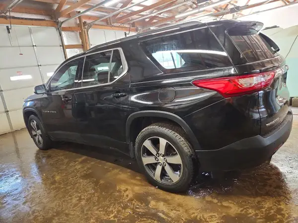 1GNERHKWXKJ127886 2019 CHEVROLET TRAVERSE - Image 2