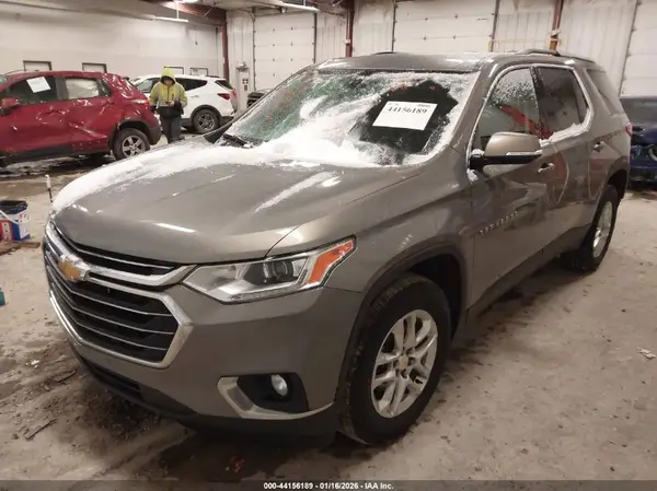 1GNERHKWXKJ166817 2019 CHEVROLET TRAVERSE - Image 2