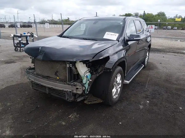 1GNERHKWXKJ261331 2019 CHEVROLET TRAVERSE - Image 2
