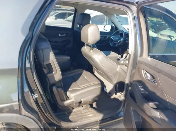 1GNERHKWXKJ274483 2019 CHEVROLET TRAVERSE - Image 8