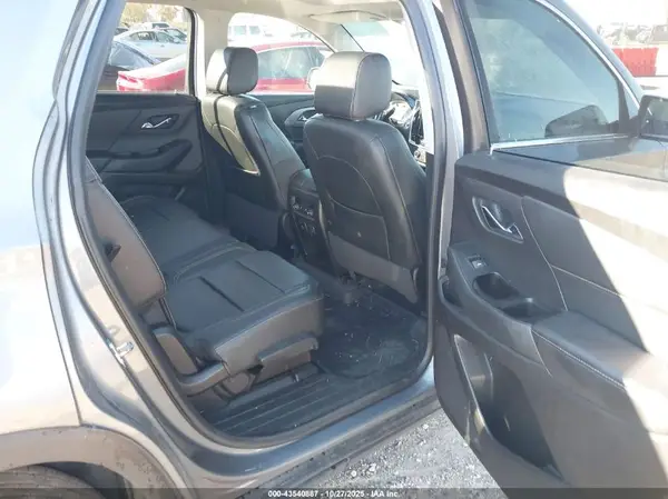 1GNERHKWXKJ295768 2019 CHEVROLET TRAVERSE - Image 8