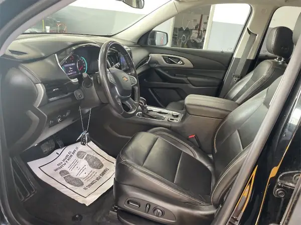 1GNERHKWXMJ175634 2021 CHEVROLET TRAVERSE - Image 2