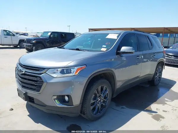 1GNERJKW0LJ267972 2020 CHEVROLET TRAVERSE - Image 2