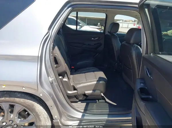 1GNERJKW0LJ267972 2020 CHEVROLET TRAVERSE - Image 8