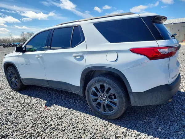 1GNERJKW1LJ185667 2020 CHEVROLET TRAVERSE - Image 2