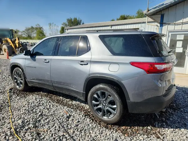 1GNERJKW2MJ105570 2021 CHEVROLET TRAVERSE - Image 2