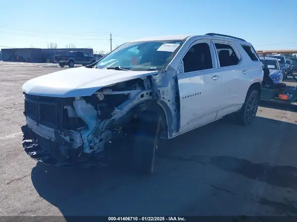 1GNERJKW3NJ184023 2022 CHEVROLET TRAVERSE - Image 2