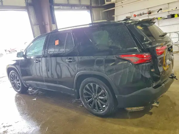 1GNERJKW4NJ185052 2022 CHEVROLET TRAVERSE - Image 2