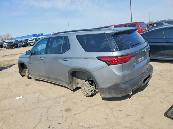 1GNERJKW7PJ210139 2023 CHEVROLET TRAVERSE - Image 2