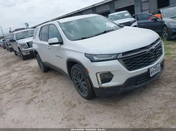 1GNERJKW8NJ136078 2022 CHEVROLET TRAVERSE - Image 1