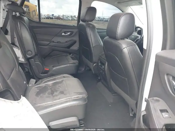 1GNERJKX0JJ172558 2018 CHEVROLET TRAVERSE - Image 8