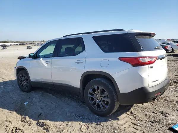 1GNERJKX4JJ250484 2018 CHEVROLET TRAVERSE - Image 2