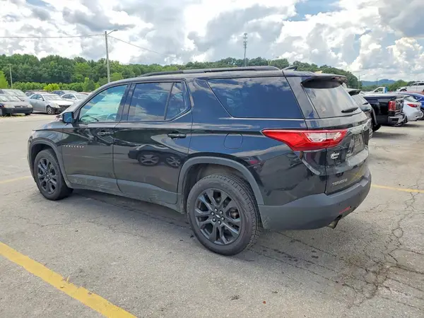 1GNERJKX5JJ180154 2018 CHEVROLET TRAVERSE - Image 2