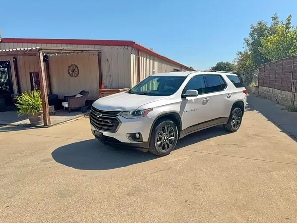 1GNERJKX7KJ241716 2019 CHEVROLET TRAVERSE - Image 2