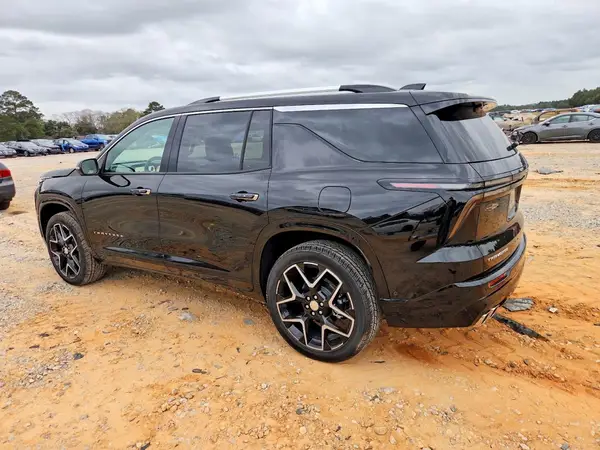 1GNERKKS9TJ142374 2026 CHEVROLET TRAVERSE - Image 2