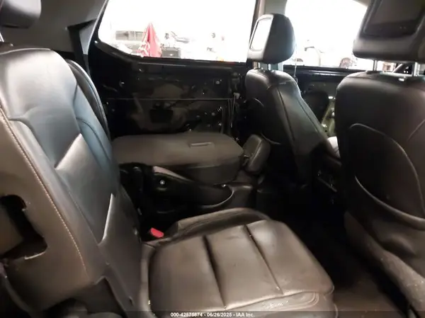 1GNERKKW0JJ102605 2018 CHEVROLET TRAVERSE - Image 8