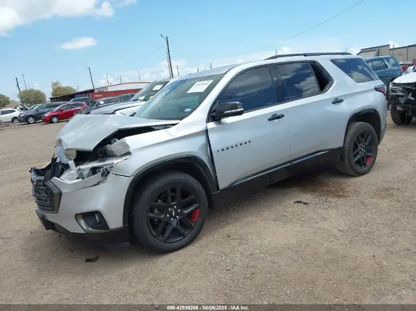 1GNERKKW0JJ137449 2018 CHEVROLET TRAVERSE - Image 2