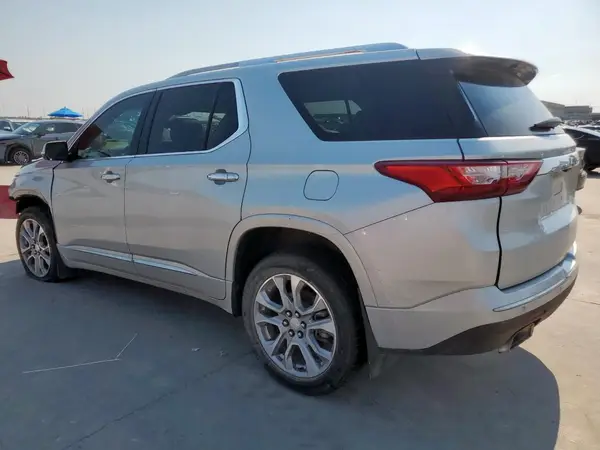 1GNERKKW0JJ140920 2018 CHEVROLET TRAVERSE - Image 2