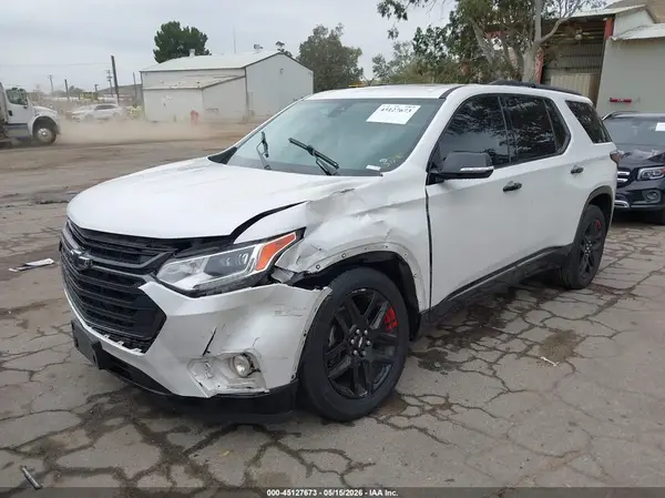 1GNERKKW0JJ158396 2018 CHEVROLET TRAVERSE - Image 2