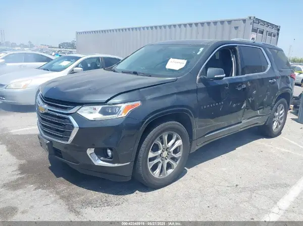 1GNERKKW0JJ170676 2018 CHEVROLET TRAVERSE - Image 2