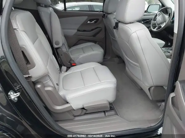 1GNERKKW0JJ193326 2018 CHEVROLET TRAVERSE - Image 8