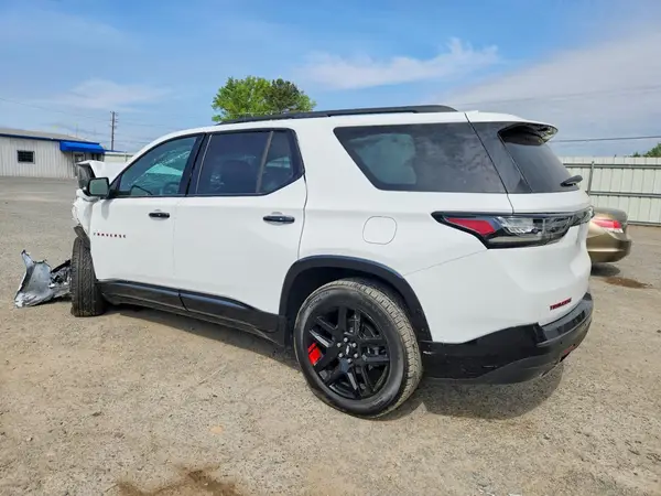 1GNERKKW0MJ269793 2021 CHEVROLET TRAVERSE - Image 2